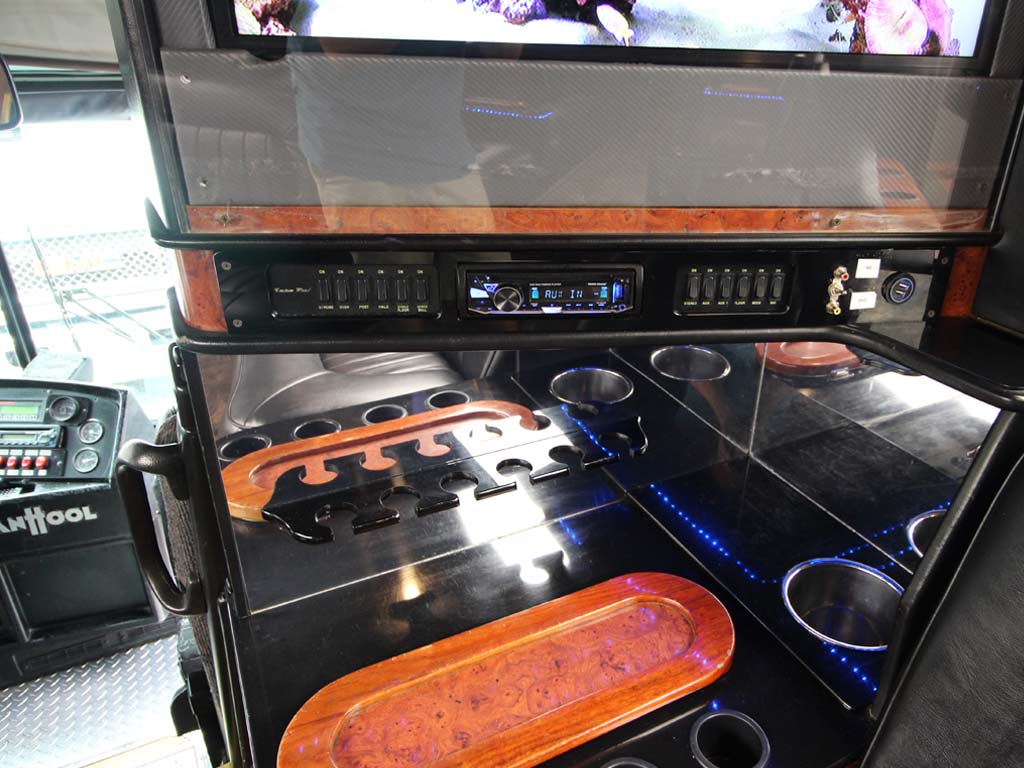 The Ultimate Party Bus Gallery 5