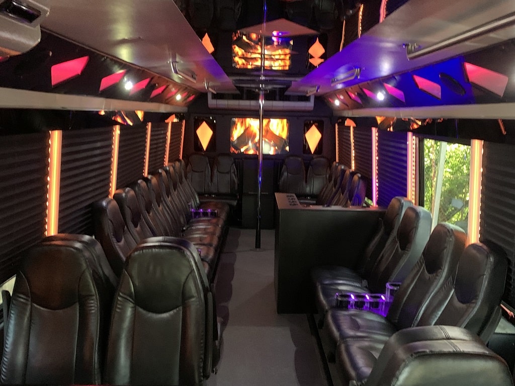 The Diamond Party Bus Gallery 3