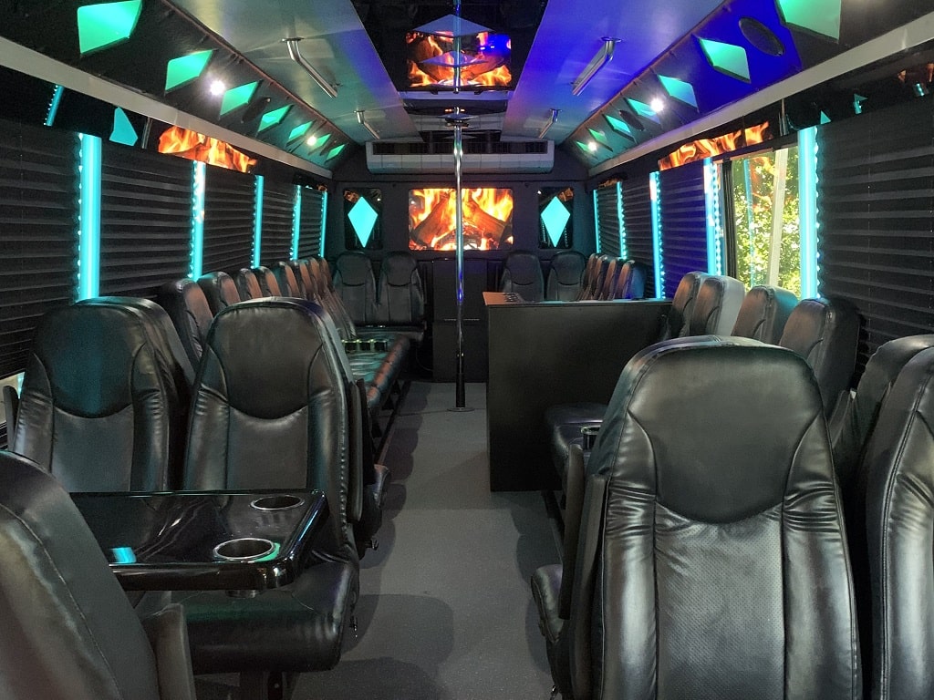 The Diamond Party Bus Gallery 5