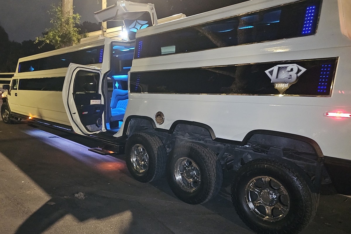 The Beast Hummer Limo Img 2